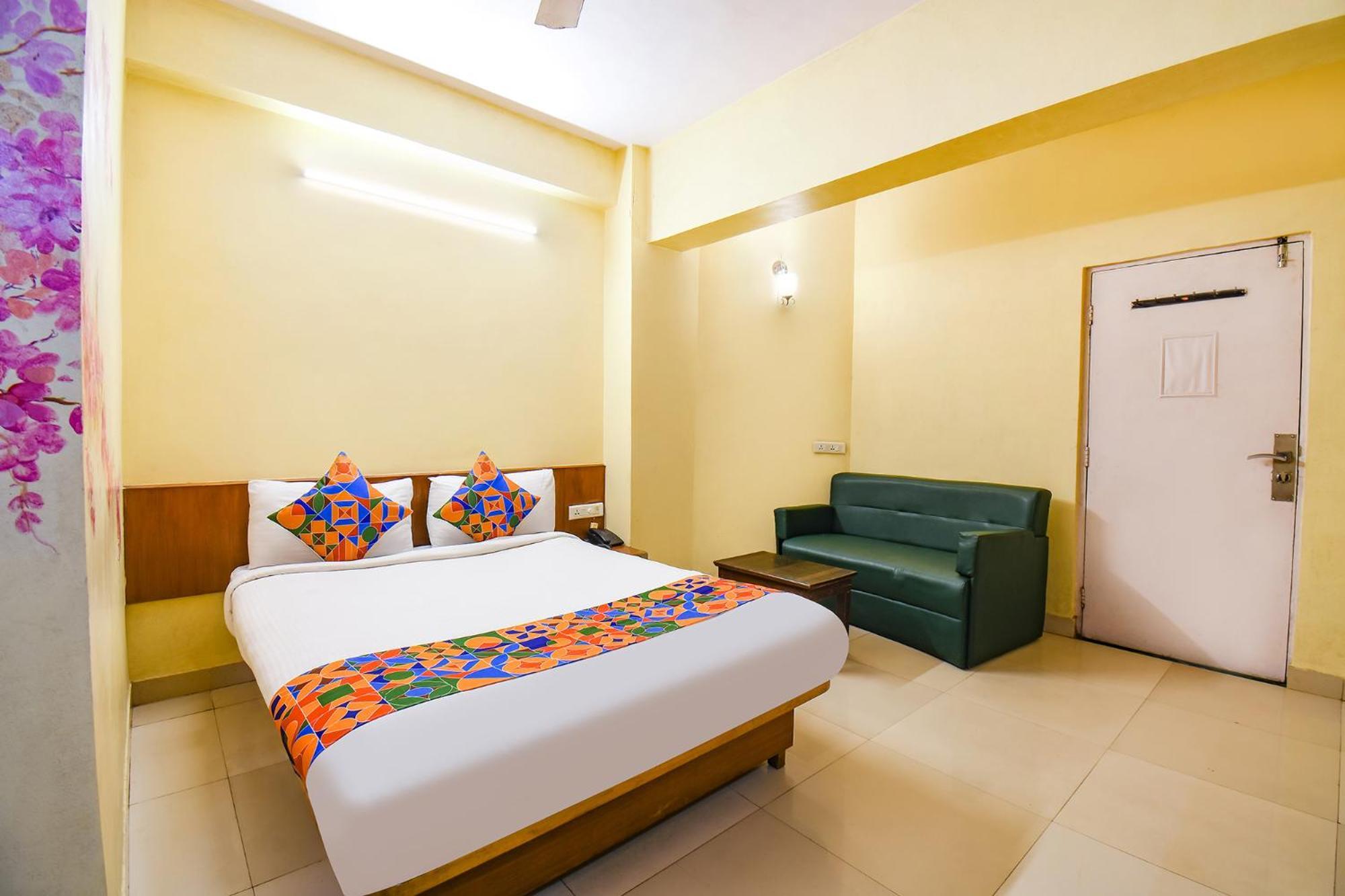 Fabhotel Prime Yash Residency - Nr Lonavala Railway Station Exterior foto